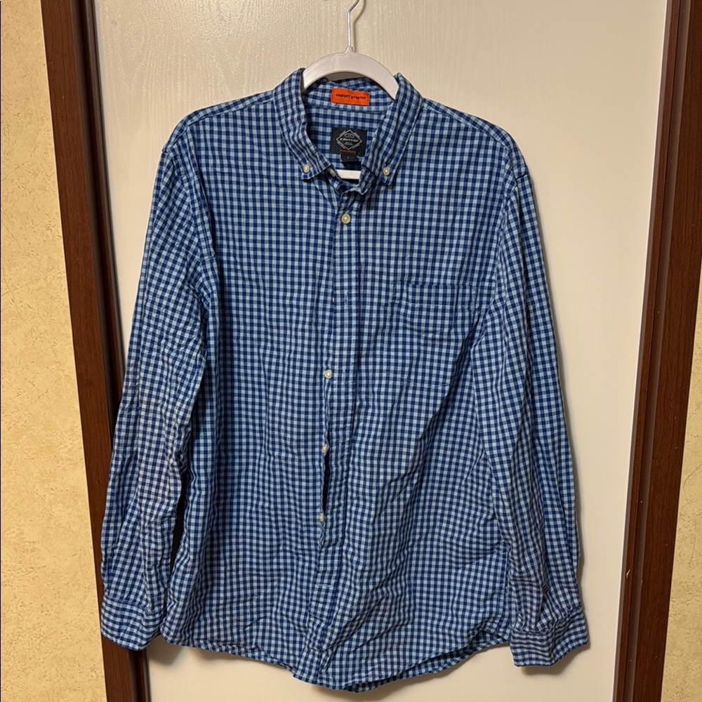 St John’s Bay Blue Checkered Men's Shirt Size L